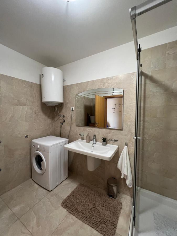 Ana Exclusive Apartments Jelsa  Extérieur photo