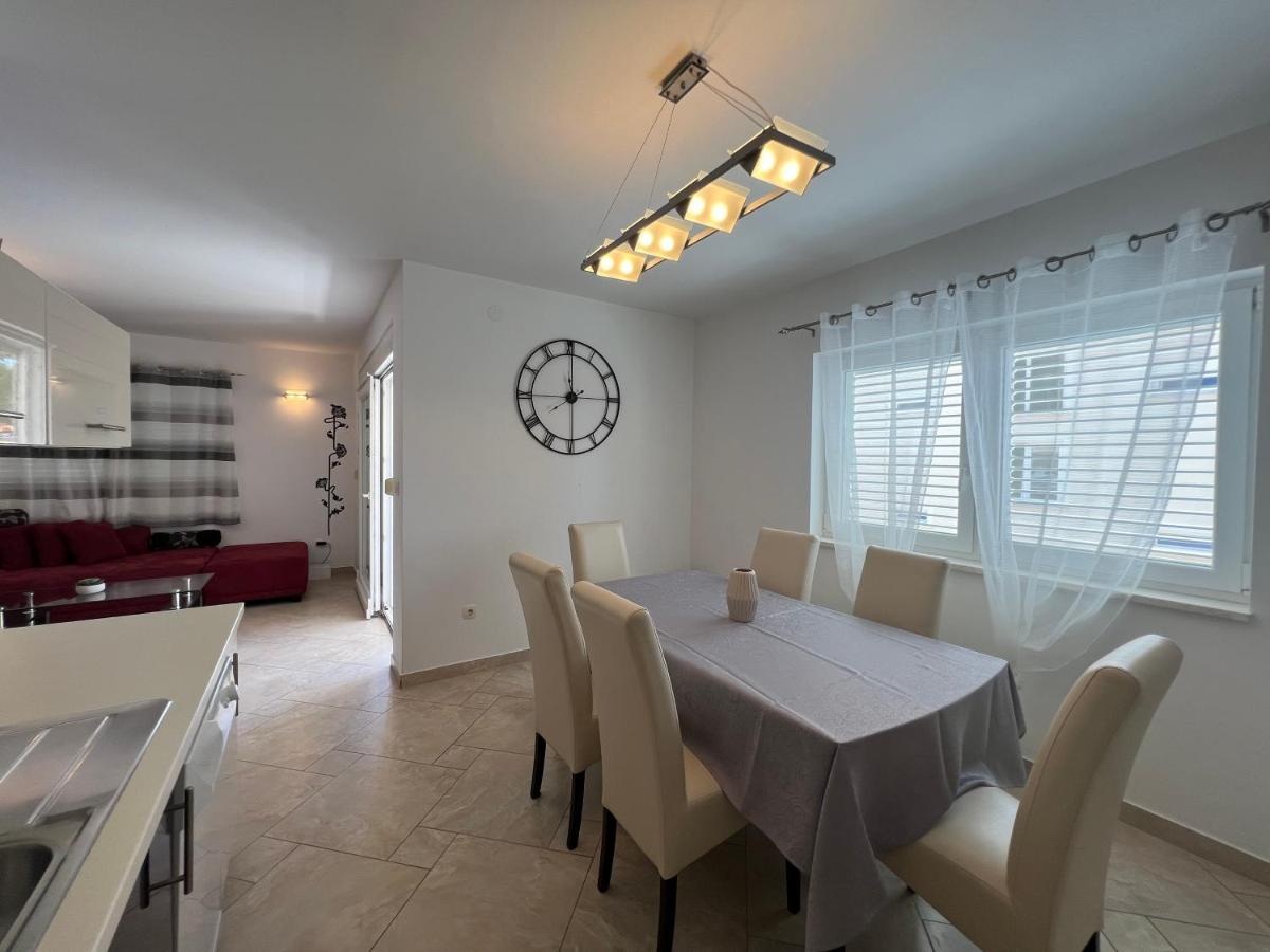 Ana Exclusive Apartments Jelsa  Extérieur photo