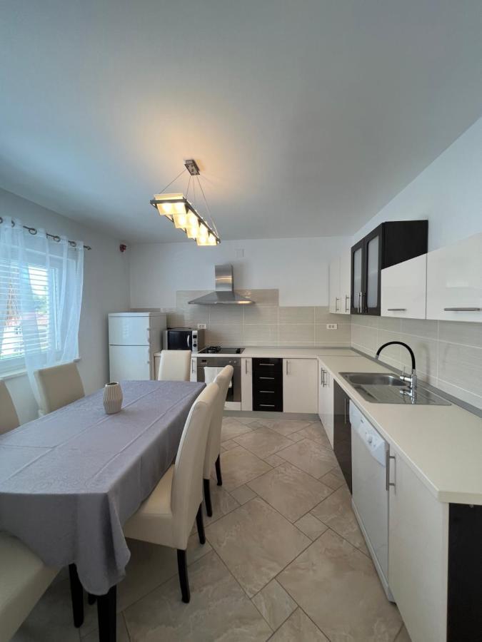 Ana Exclusive Apartments Jelsa  Extérieur photo