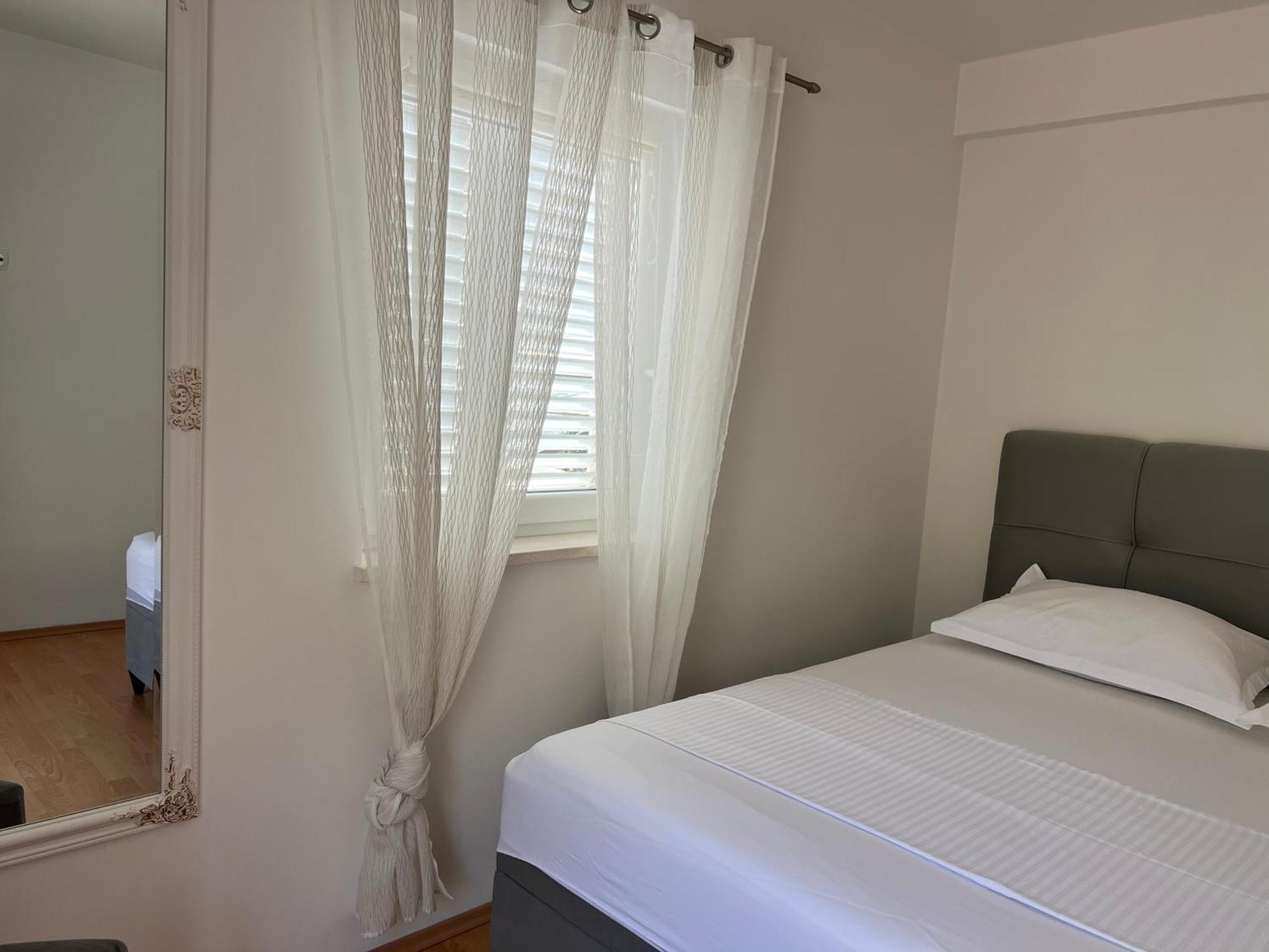 Ana Exclusive Apartments Jelsa  Extérieur photo