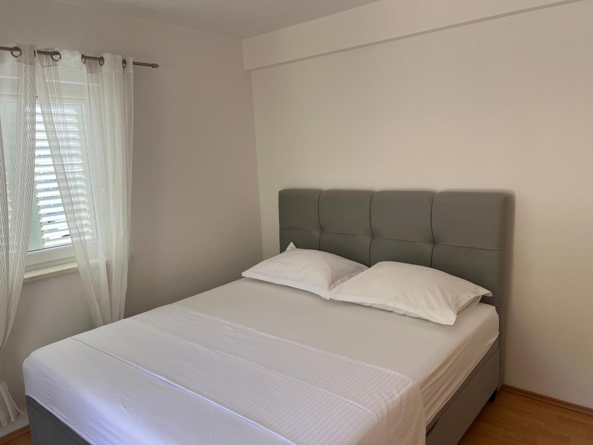 Ana Exclusive Apartments Jelsa  Extérieur photo